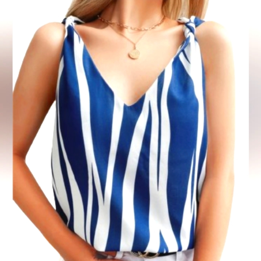 Shein Curve Blue White  Knotted V Neck Sleeveless Top Sz 4X